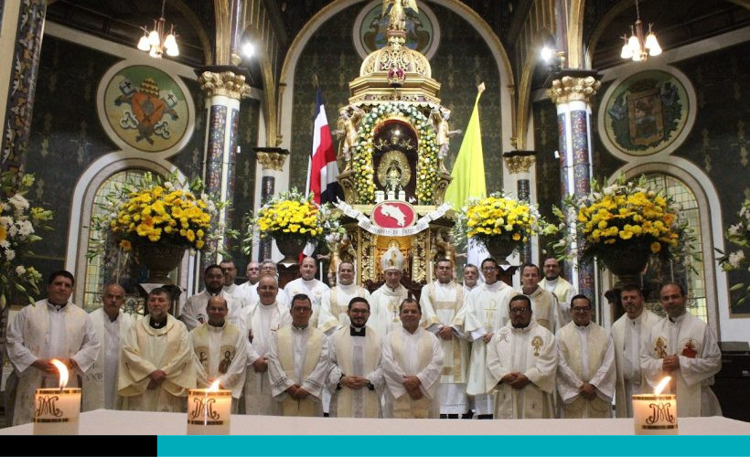 Hoy fue el primer día de la novena a cargo de la Diócesis de Alajuela